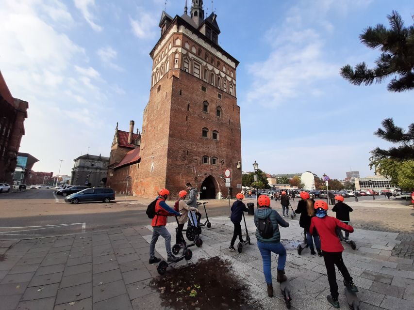 Electric Scooter Tour: Full Tour (Old Town + Jewish Quarter) - The guide experience: the difference a good host makes