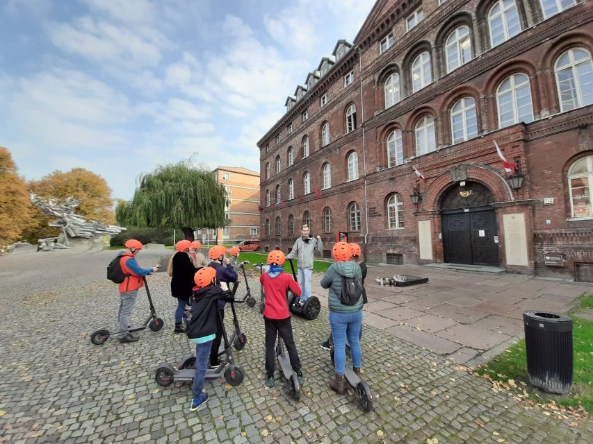 Electric Scooter Tour: Full Tour (Old Town + Ostrów Tumski) - Safety training and gear: the part that makes the tour feel easy