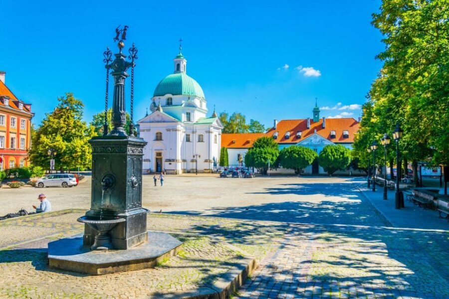 Family Tour of Warsaw Old Town with Fun Activities for Kids - Value and logistics: what you’re really paying for
