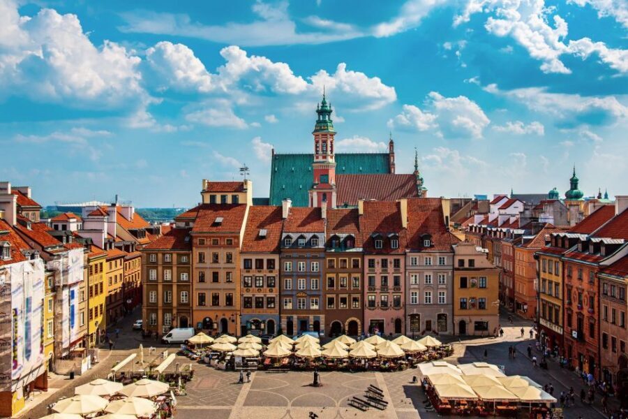 Family Tour of Warsaw Old Town with Fun Activities for Kids - The Royal Route: Presidential Palace, Holy Cross, and famous Polish monuments
