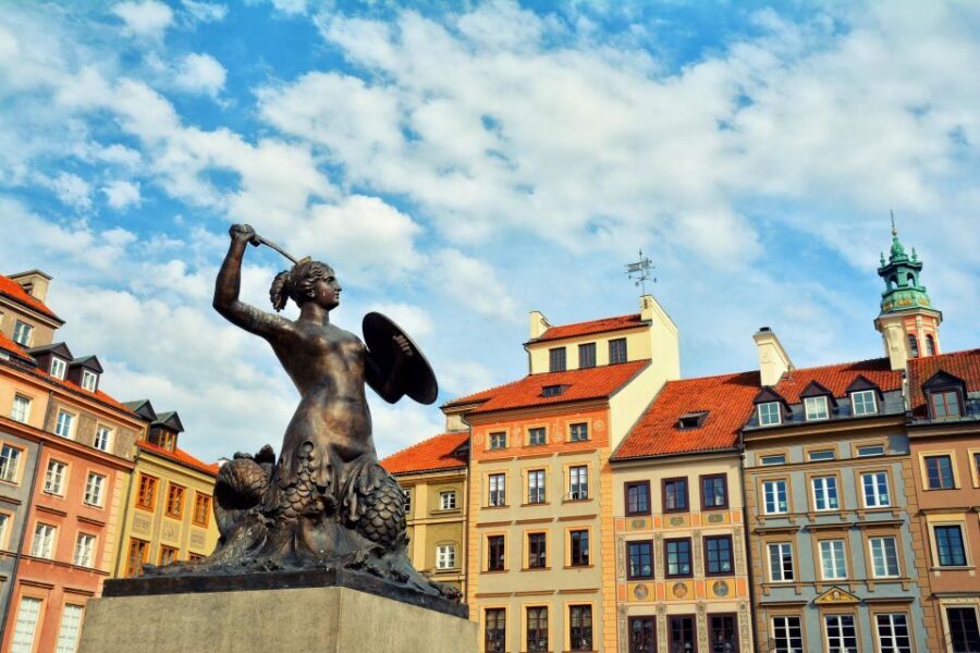 Family Tour of Warsaw Old Town with Fun Activities for Kids - Meeting point near Lapidarium Antyki: start where it’s easiest
