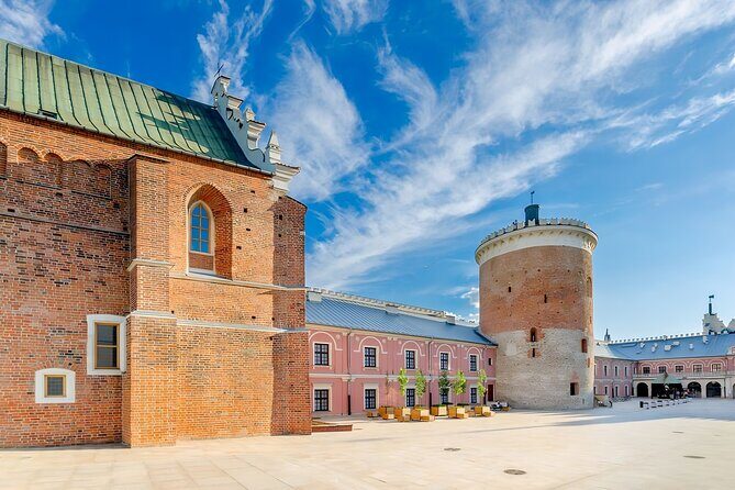 Fascinating Highlights of Lublin - Private Walking Tour - Your 2-hour route in Lublin Castle to Centre for the Meeting of Cultures