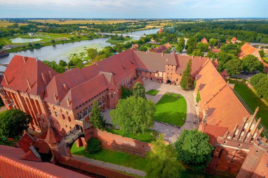 From Gdansk: Malbork Castle Half-Day Private Tour - Private tour comfort: door-to-door, audio included, skip the ticket line