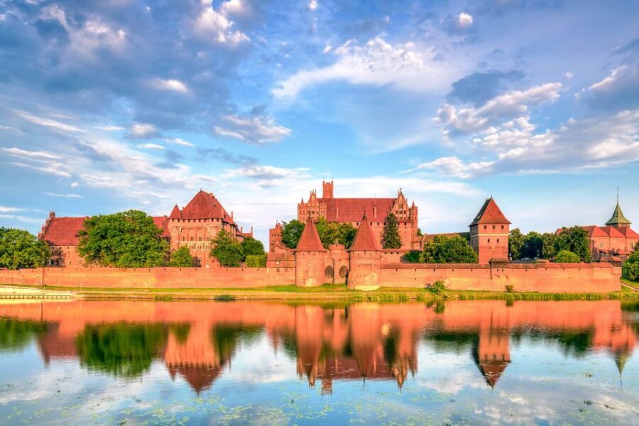 From Gdansk: Malbork Castle Half-Day Private Tour - The 6-hour plan from Gdansk: fast, focused, no train stress