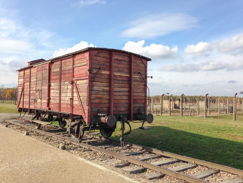 From Krakow: Auschwitz and Wieliczka Salt Mine Full-Day Trip - English Guides and the Human Side of Running a Tough Day