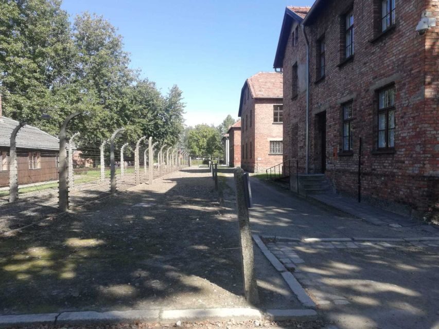 From Krakow: Auschwitz-Birkenau and Self-Guided Day Tour - Auschwitz I: 90 minutes that can feel like both enough and not enough