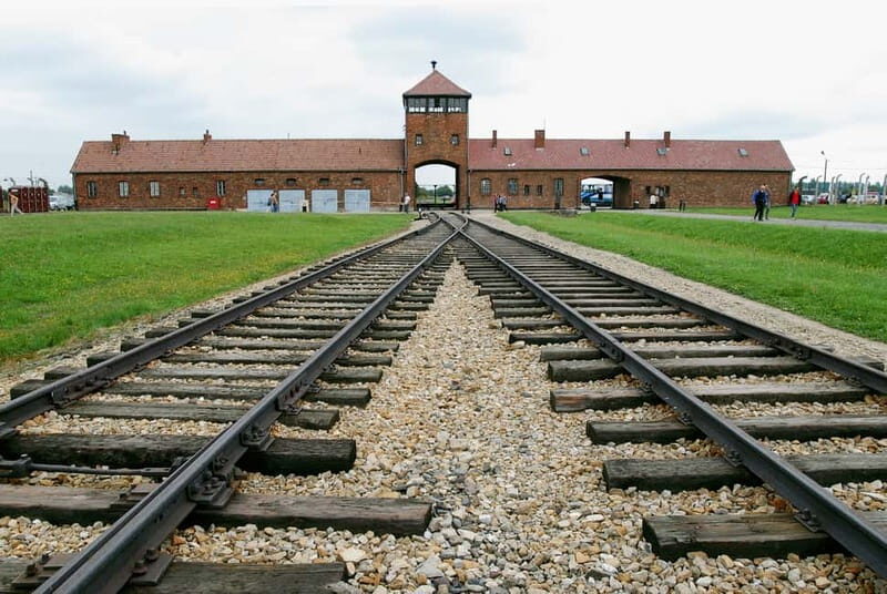 From Krakow: Auschwitz-Birkenau Day Tour with Pickup - Staffing Quality: Drivers and Guides Who Keep It Respectful