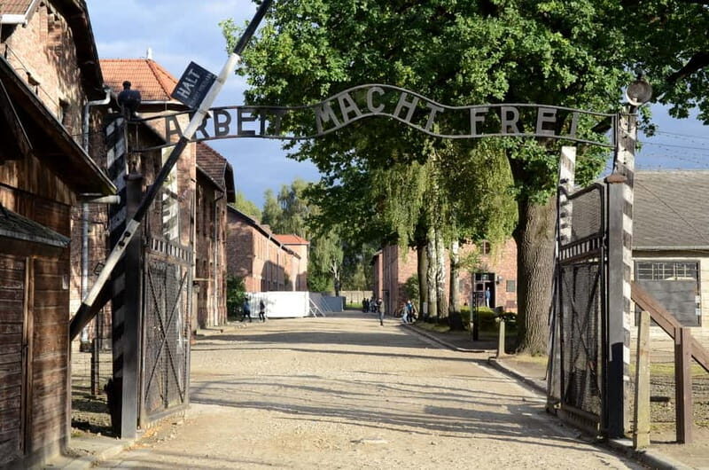 From Krakow: Auschwitz-Birkenau Guided Tour & Pickup - Getting Tickets at Auschwitz: What to Bring and Why Waiting Starts Early
