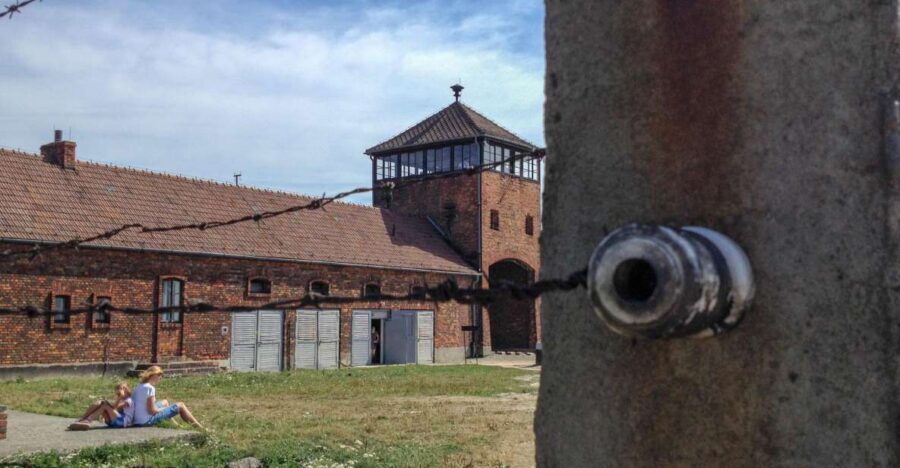 From Krakow: Auschwitz-Birkenau Private or Shared Tour - Price and logistics: what you’re really paying for at $642 per person