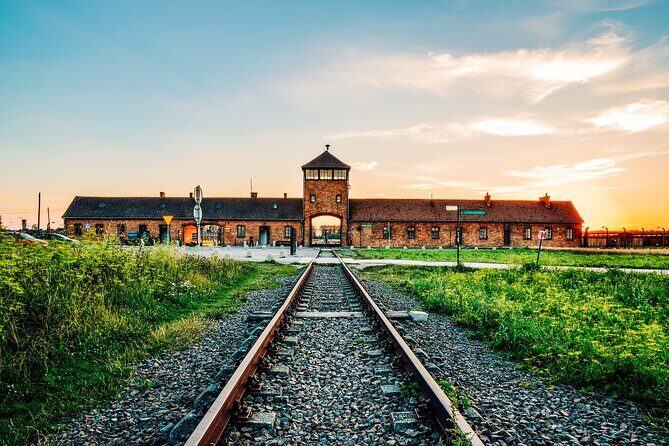 From Krakow: Auschwitz-Birkenau Trip with Transport - Krakow to Auschwitz-Birkenau: the transport that sets your day up right