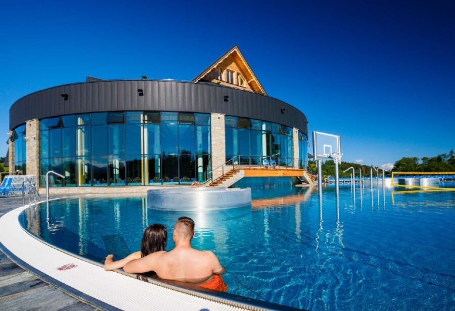 From Krakow: Chocholow Hot Springs Evening or Daytime Ticket - Saunas and steam rooms: what’s included vs what costs extra