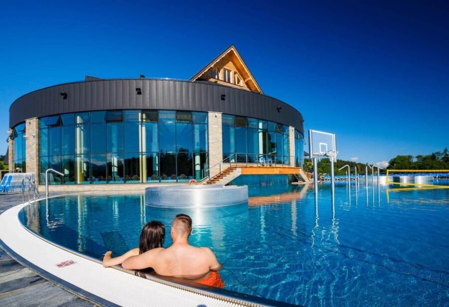 From Krakow: Chochołowskie Thermal Baths Ticket and Transfer - What to bring (so you’re not scrambling at check-in)