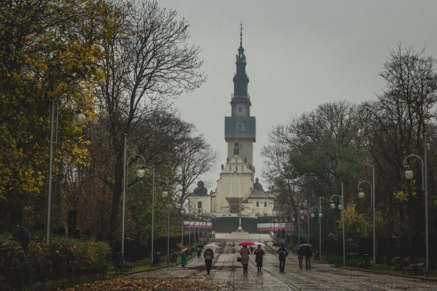 From Krakow: Częstochowa "Black Madonna" Day Tour - Getting there from Krakow: a low-stress way to handle logistics