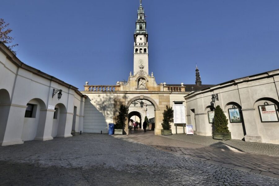 From Krakow: Czestochowa - The Black Madonna - Key Things I’d Book This For
