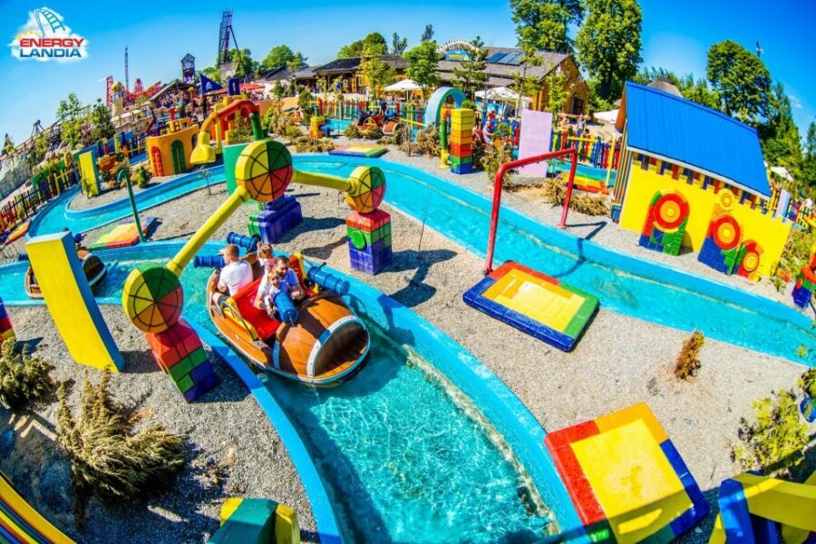 From Krakow: Energylandia Amusement Park Ticket & Transport - Shows, pacing, and why the day doesn’t drag