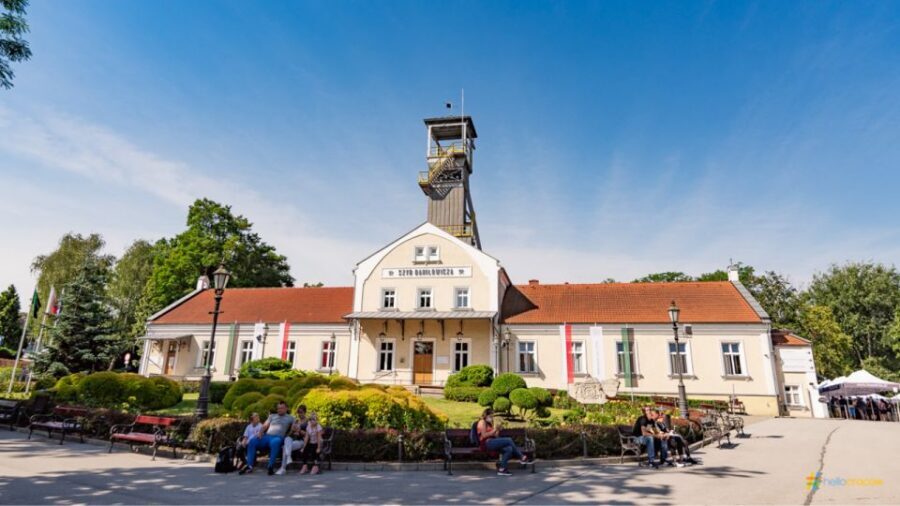 From Krakow: Guided Tour in Wieliczka Salt Mine - A Salt Mine Day Trip That Feels Like Art in Motion