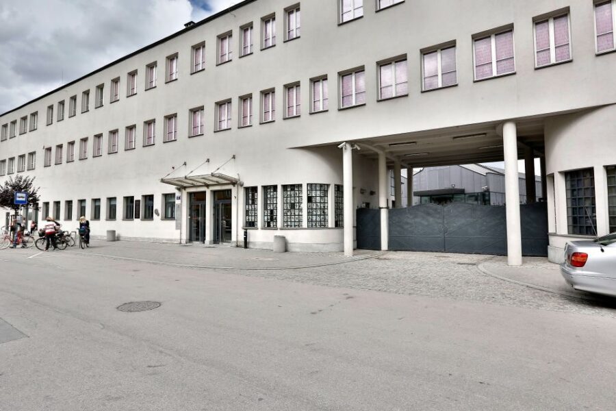From Krakow: Half-Day Salt Mine and Schindler's Factory Tour - Salt and Stories: Why This Krakow Combo Works