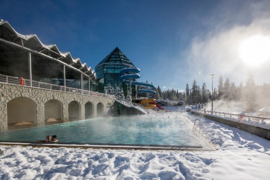 From Krakow: Hot Springs and Zakopane with Gubałówka - Bacowka and cheese-making traditions: the snack that teaches a story