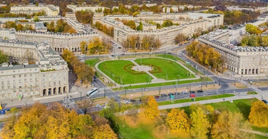 From Krakow: Nowa Huta Premium Tour - Aleja Roz (Avenue of Roses): Architecture You Can Actually Read