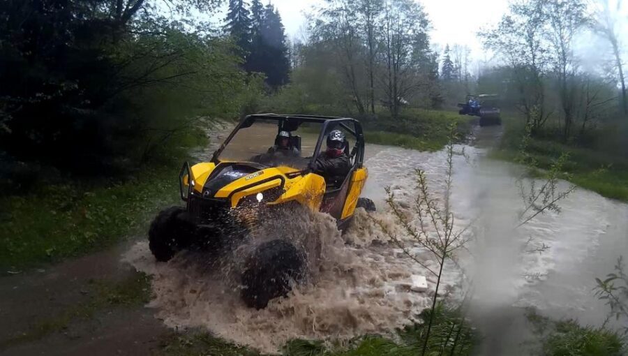From Krakow: Off-road adventure and relax at thermal baths - Chochołów Photo Stop: A Quick Real-Poland Reset