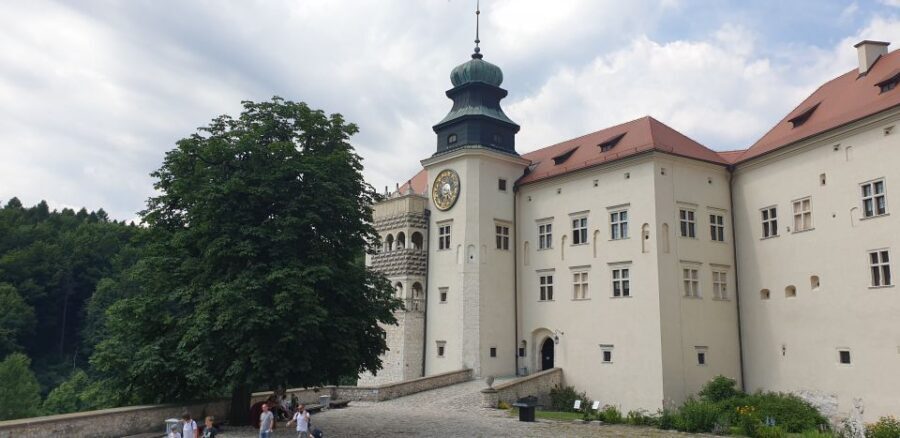 From Krakow: Ojców National Park & Ogrodzieniec Castle Tour - Maczuga Herkulesa: a five-minute stop with photo power