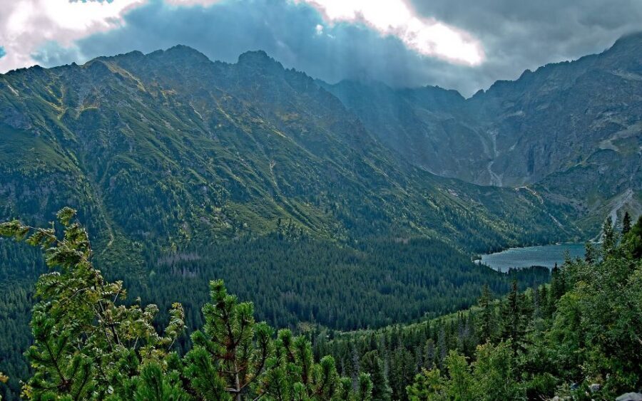 From Krakow: Tatra Mountains and Morskie Oko Hike - The 9-kilometer route to Morskie Oko (and how it feels)