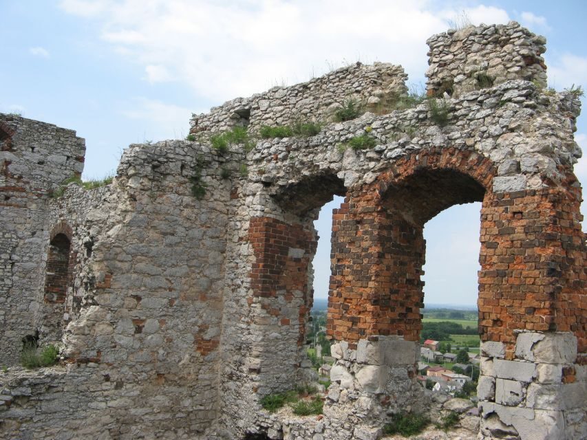 From Krakow: Trail of the Eagles’ Nests Day Tour - Mirów and Bobolice to end: two castles near each other