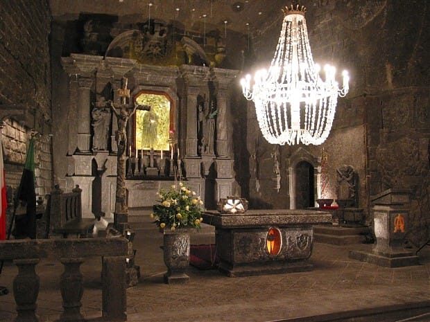 From Kraków: Wieliczka Salt Mine Guided Tour with Transport - From Kraków: the value of included transport and a guided day