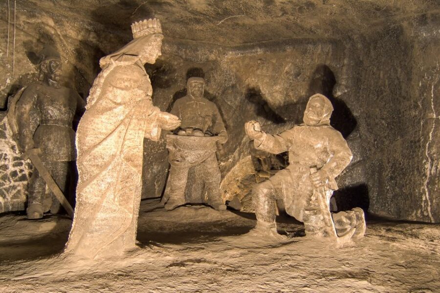 From Krakow: Wieliczka Salt Mine Half-Day Guided Tour - Saline Lakes and Old-World Mining: More Than Pretty Carvings