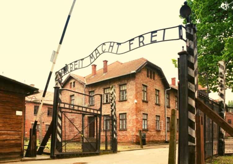 From Warsaw: Auschwitz Day Tour by Private Car with Lunch - Personal stories, artifacts, and period photos: the hardest part done right