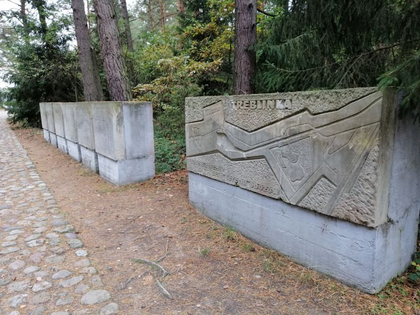 From Warsaw: Guided Tour of Treblinka Camp - From Warsaw to the site: the drive that frames what you’ll see