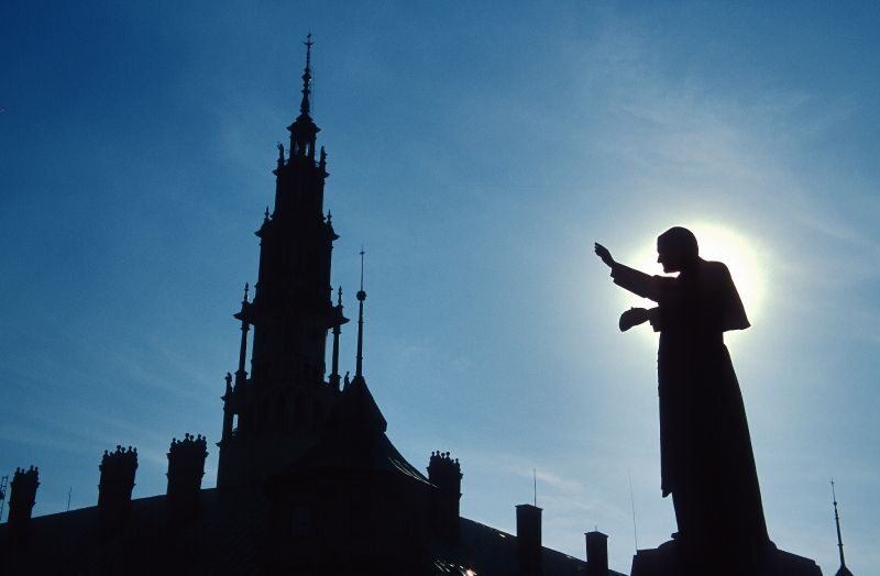 From Warsaw: Jasna Gora & Black Madonna Small Group Tour - From Warsaw Pickup to Czestochowa: A Real One-Day Rhythm