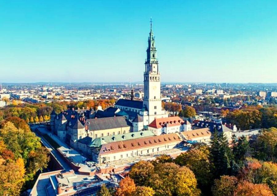 From Warsaw: Jasna Gora & Black Madonna Small Group Tour - Golghota and Jerzy Duda-Gracz: The Stations of the Cross You’ll Remember