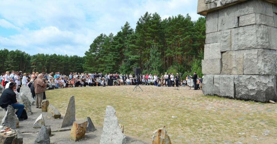 From Warsaw: Treblinka Extermination Camp Private Tour - The Memorial at Treblinka II: 17,000 Quarry Stones and Names in Context