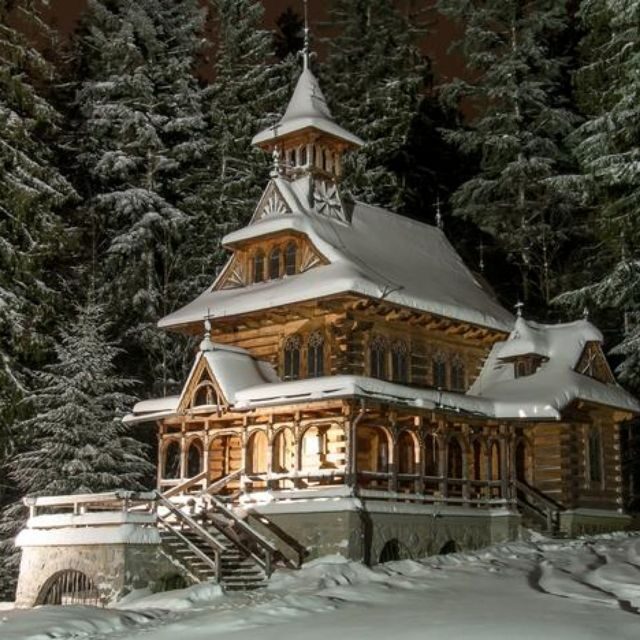 From Zakopane: Tatra Mountains, Sky walk & Hot Springs Tour - Witów oscypek and vodka tasting: small break, big payoff