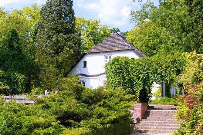 Fryderyk Chopin's Birthplace Half Day Private Tour from Warsaw - The vodka shot and photos: small extras that change the vibe