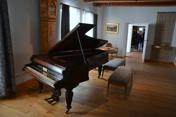 Fryderyk Chopin's Birthplace Half Day Private Tour from Warsaw - Stop 1: Fryderyk Chopin’s birthplace and museum at Żelazowa Wola