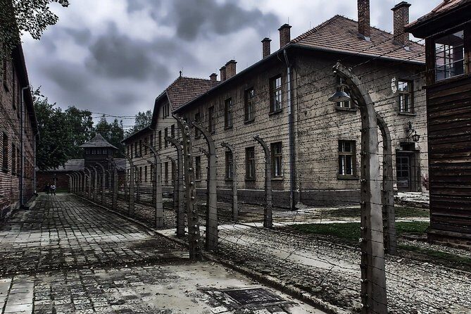 Full-Day Auschwitz-Birkenau and Salt Mine from Krakow - A two-UNESCO day: Auschwitz-Birkenau and Wieliczka Salt Mine