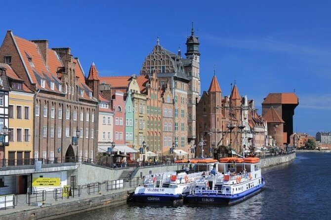 Gdansk and Malbork Castle Small Group Tour from Warsaw with Lunch - Lunch and the Rhythm of a 16-Hour Day: Quick, Simple, and Timed