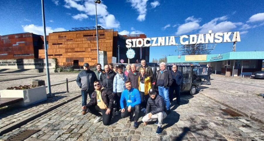 Gdansk: City Tour Live Guided by Golf Cart/Buggy Sightseeing - Gdansk Shipyard and the European Solidarity Centre: where the story turns