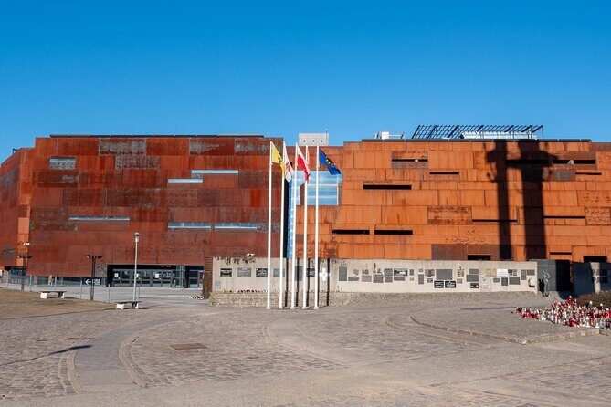 Gdansk European Solidarity Centre Guided Tour - Meeting logistics that actually matter on museum days