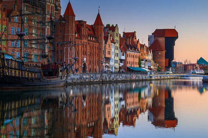 Gdansk Food and Sightseeing Tour with Bart - Granary Island views and the lead-in to dinner at Ołowianka