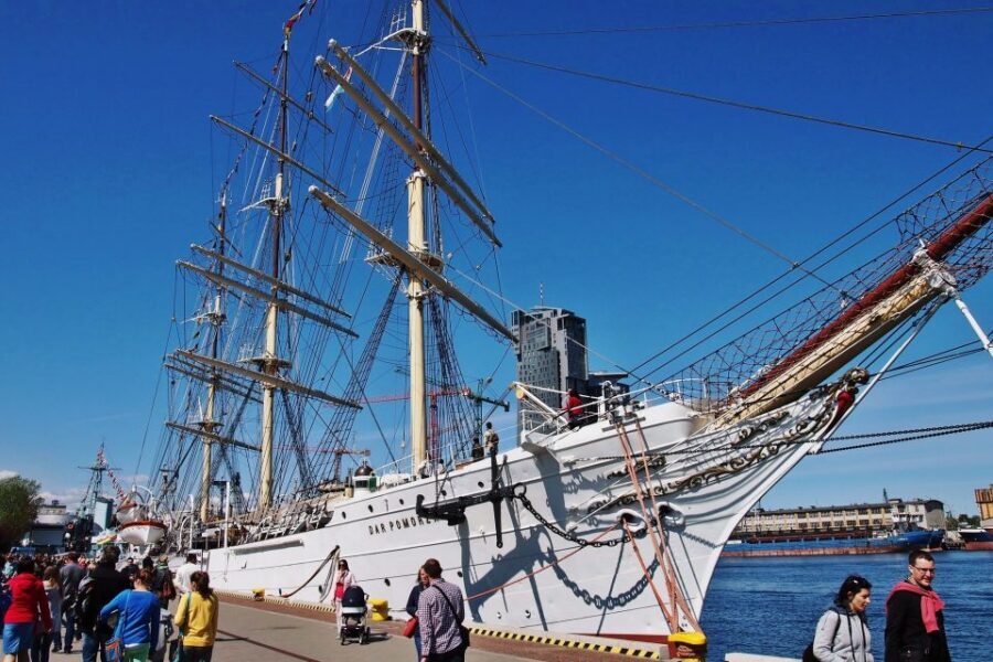 Gdansk, Gdynia, and Sopot: 8-Hour Private Sightseeing Tour - Gdansk Old Town: from the Golden Gate to St. Mary’s brick Gothic