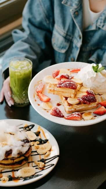 Gdansk: Hard Rock Cafe Breakfast - The meal: what’s actually on the table
