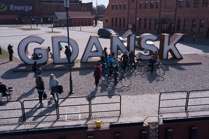 Gdansk Highlights Bicycle Tour - Neptune’s Fountain: Gdańsk’s signature center-stops first