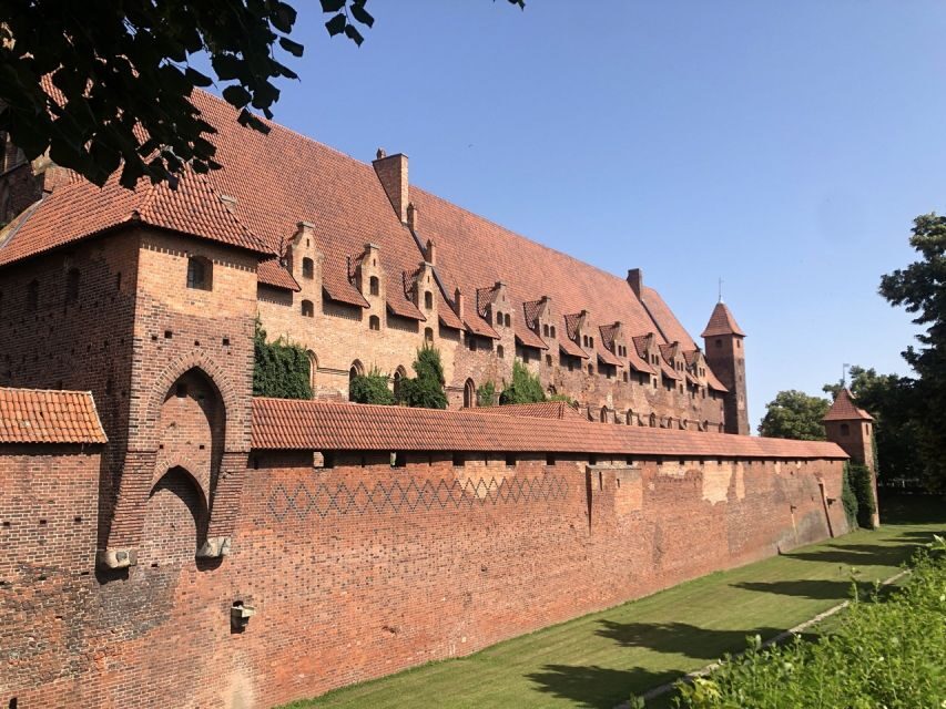 Gdansk: Malbork Castle & Westerplatte Tour with Local Lunch - Should you book this Malbork and Westerplatte tour?
