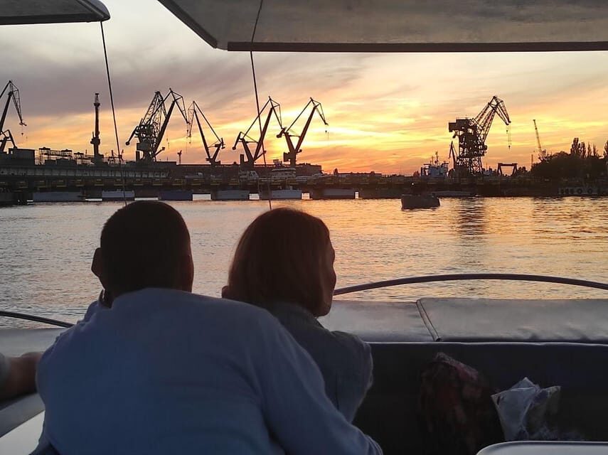 Gdańsk: Motława River Eco Cruise at Sunset with Prosecco - Sunset Reality Check: Weather, Photos, and a Good Backup Plan
