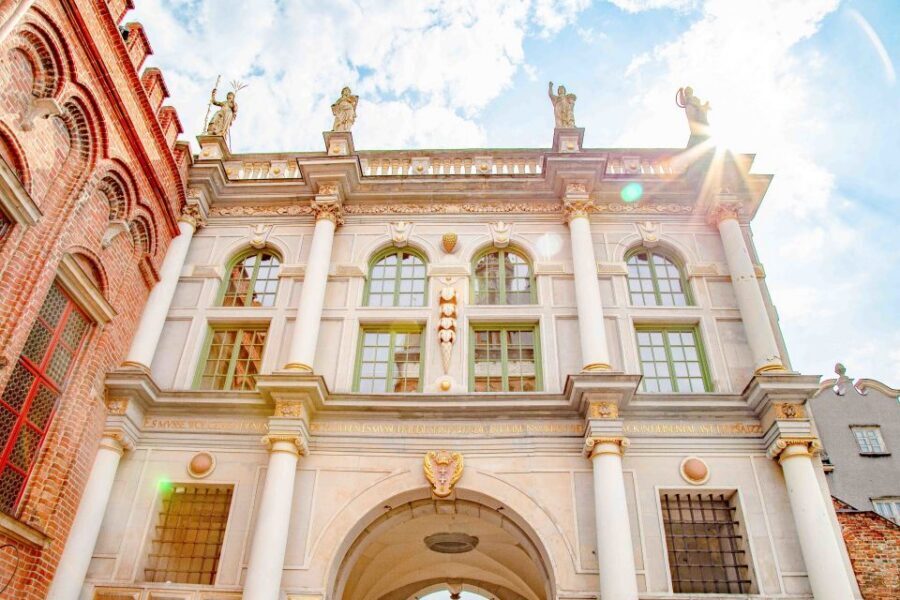 Gdansk Old Town 2-Hour Walking Tour - Golden Gate and the city’s fortifications: from defense to direction