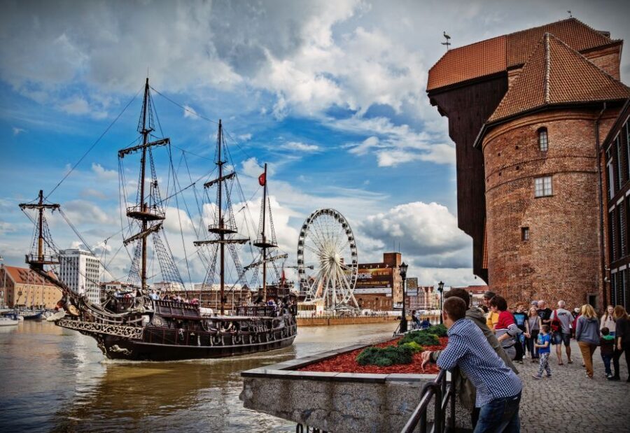 Gdansk Old Town Half-Day Private Walking Tour - Arthur’s Court Museum: Where Merchants Met, Not Just Merchants Traded