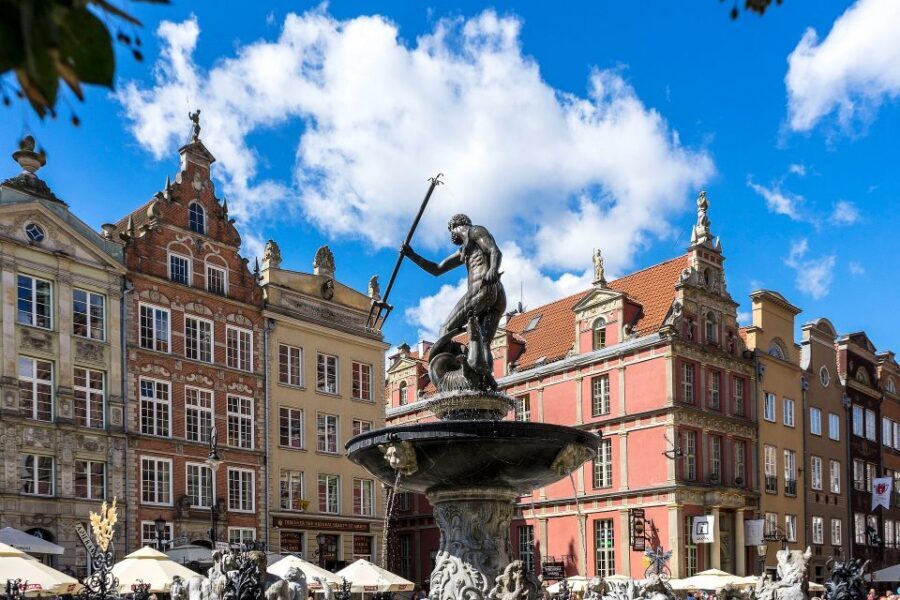 Gdańsk: Old Town Private Walking Tour with Legends and Facts - The guides make the difference: what you can expect from real private hosting